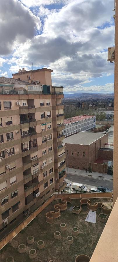 Habitacion Amplia Con Vistas Granada Exterior foto